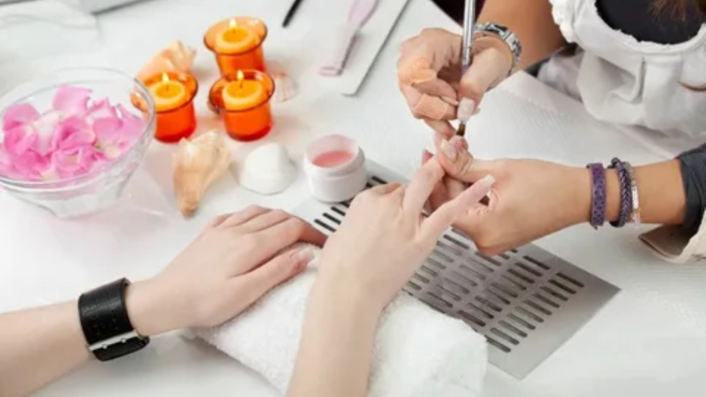 Glamour at Your Fingertips: Transformative Nail Salon Services